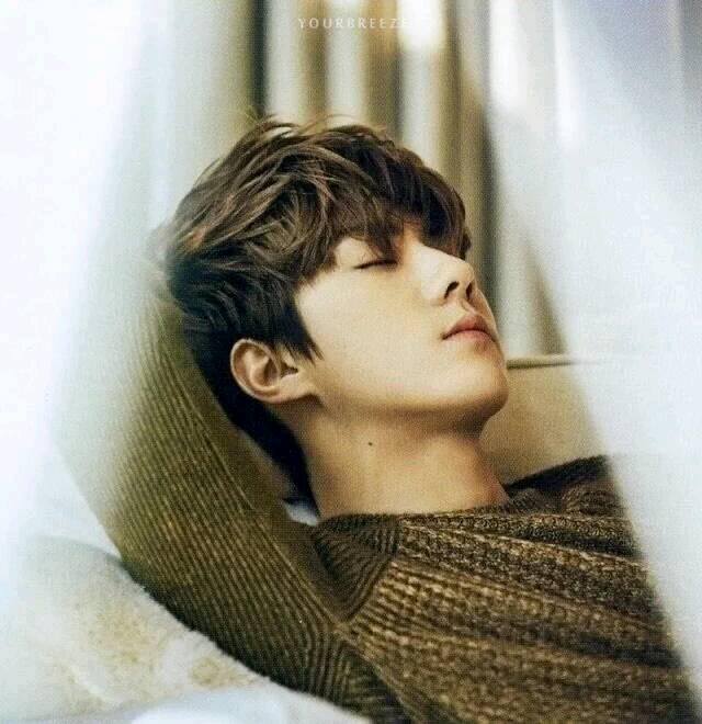 magraciellah's tweet photo. Sehun-The type of guy who would easily cry when saying " I always pray for my hyungs" #Hun23rd https://t.co/7qZNLbBf2m