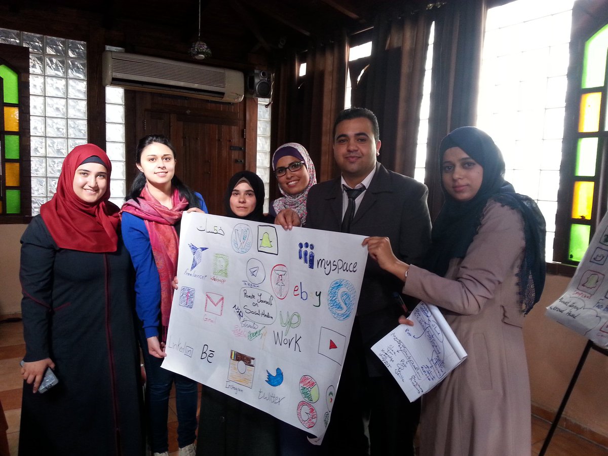 AbeerNaga's tweet photo. It was an amazing session with Eng Khaled Shbair
Thx #Gaza_Digital https://t.co/ZDJJtCQa0h