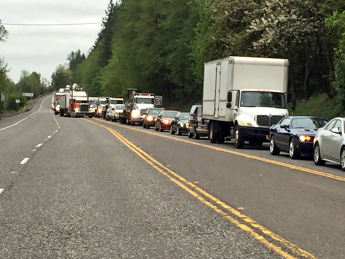 MikeKATU's tweet image. ALERT: wb Hwy 30 closed at Burlington Rd. after crash sends car into house / power pole. Stay w/ #LiveOnK2 for info