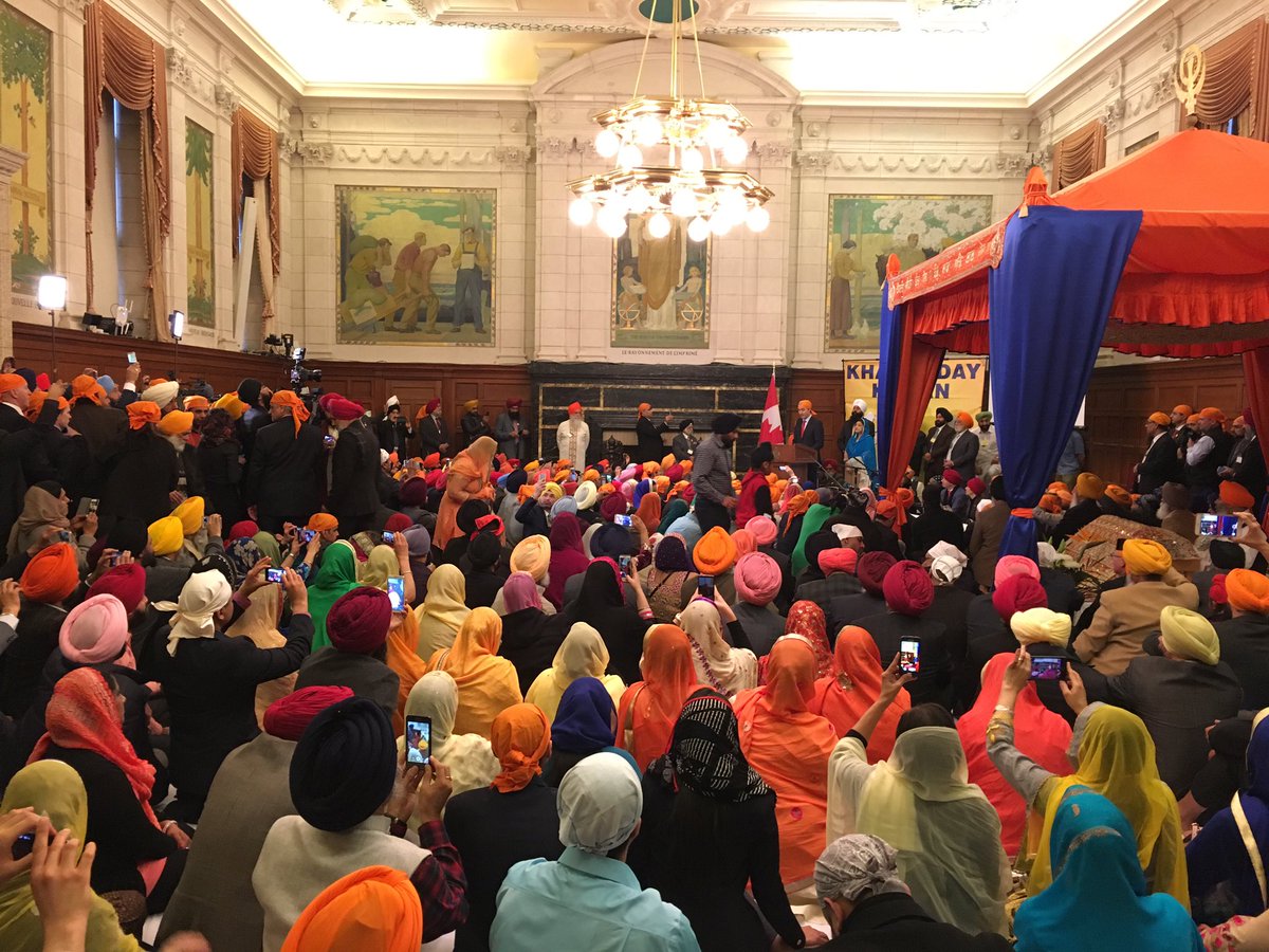 NavdeepSBains's tweet image. What an incredible honour to be able to celebrate #VaisakhiOnTheHill with friends, colleagues and family!
