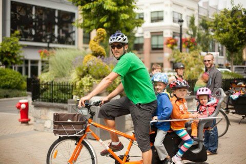 CapitalBikeCa's tweet photo. Celebrating bikes &amp; peeps who ride them- films/special event Apr16 Victoria Likes Bikes https://t.co/Ust3F1iQ9w https://t.co/FOF3J1mAAb