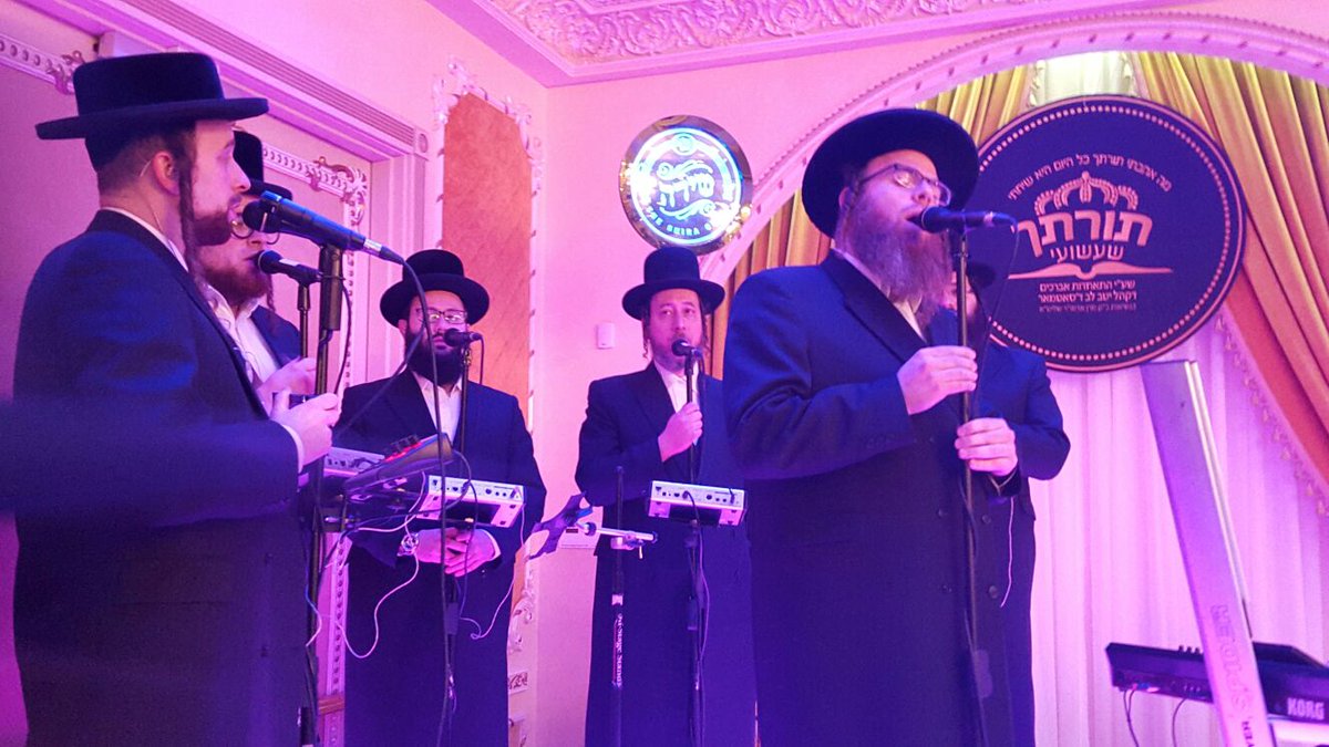 Last Night at the Toiraschu Shashyoi Siyum 
Shloime Z. Horowitz&amp;Chezky Kresh <a href="/YeedleKahan/">Yeedle Kahan</a> on keys
Sound Y. Greenfeld