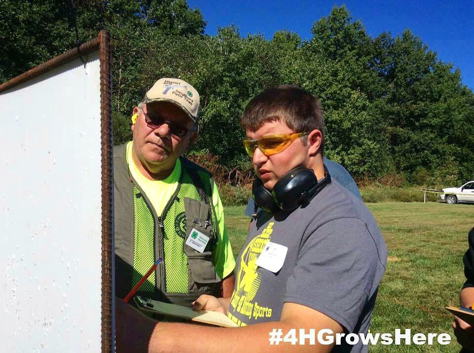missouri4h's tweet photo. #Mo4H would like to give a shout out to all of the youth-adult partnerships that help make our members #trueleaders. https://t.co/P014aSNaZF