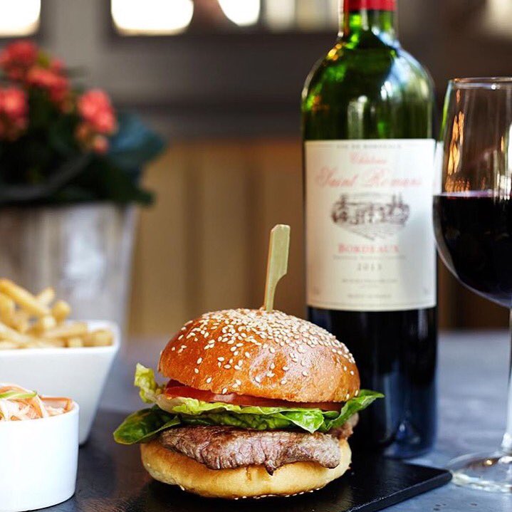 AubaineUK's tweet photo. 🍷🍔 Don't forget Burger &amp; Bordeux at @broadgatelondon for only £15 tonight! 🍔🍷 #BroadgateCircle https://t.co/zGk348tssl