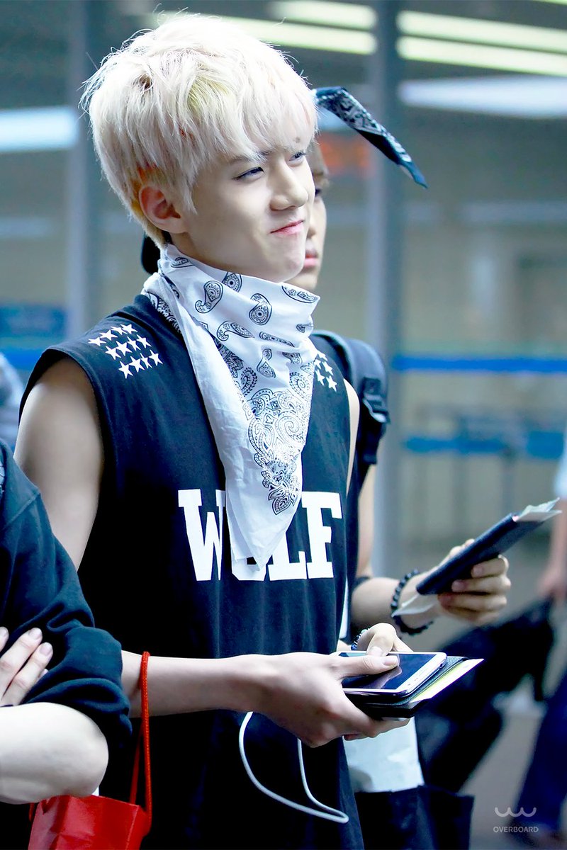 from overboard0522
#withSehunUntilTheEnd
pbs.twimg.com/media/CfxdLvDU…
pbs.twimg.com/media/CfxdL3DU…