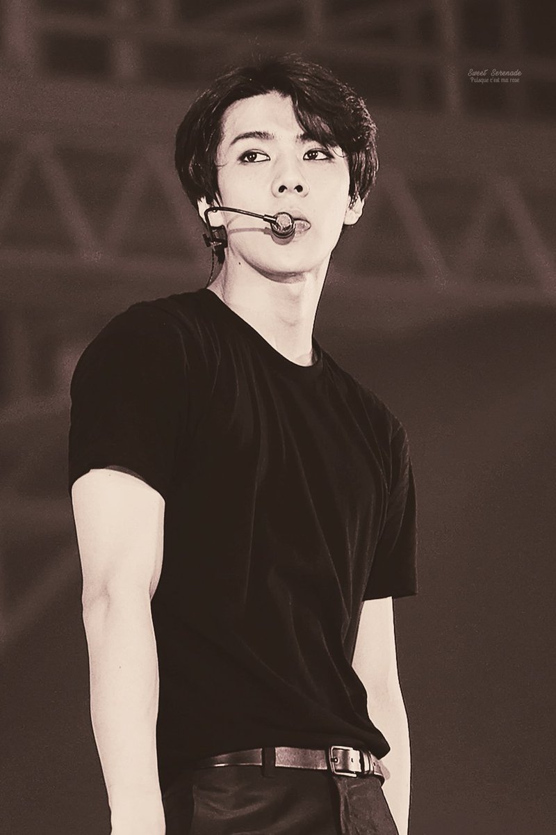 It must be L.O.V.E 200 percent, sure of that  #세훈 #HappySehunDay     i.imgur.com/8lNg4JI.jpg i.imgur.com/H2DJlN2.jpg