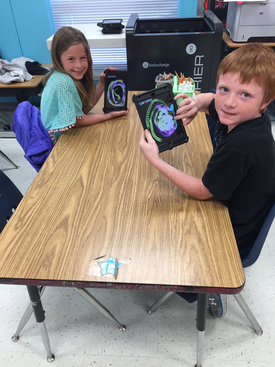 Bennett art room #LoveMySchoolDay#@CpainePaine <a href="/AmyHolderman/">Amy Holderman</a> <a href="/RachelConstant/">R Constant</a> <a href="/BennettBears/">Bennett Bears</a>