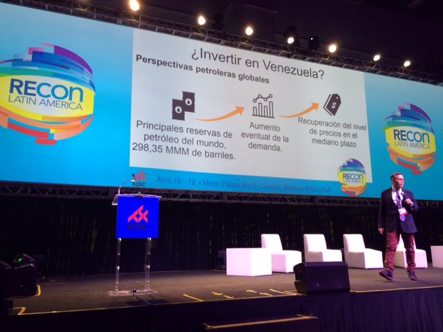 ICSC's tweet photo. Luis Vicente Leon shares that 75.3% of the Venezuelan urban community visits shopping centers. #RECOnLA https://t.co/fXS6TZxDOz
