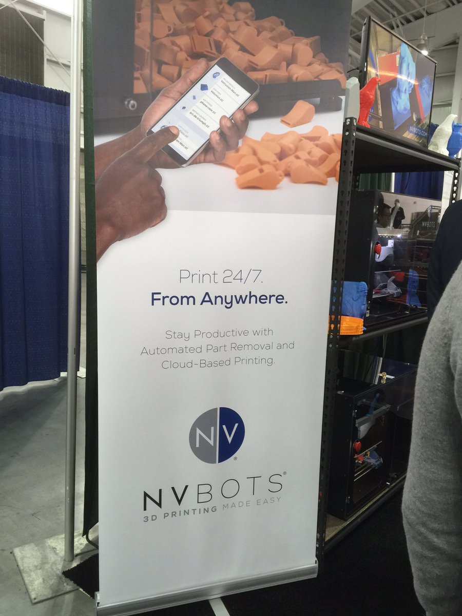 MarkTrageser's tweet photo. #nvbots #I3DPConf #RoboUniverse    New ideas from NYC.  Automation.  Removes parts from tray so I can sleep. https://t.co/xEzeUmiR1x