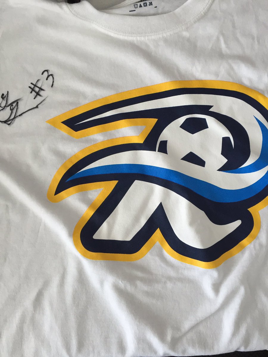 Retweet for a chance to win a signed <a href="/CRRampageSC/">Cedar Rapids Rampage</a> T-Shirt! #FANSFIRST #RAMPAGE #3 #giveaway