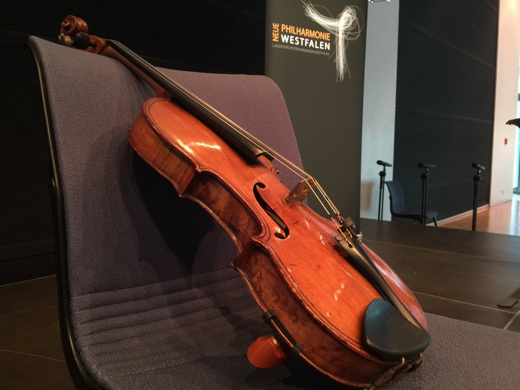 Violandy78's tweet photo. Gleich geht's los... mit dem #nodelmanquartett die #exklusive #Abonenten #Saisonpräsentation 2016/17  @npwestfalen https://t.co/NS5FnoKXjN