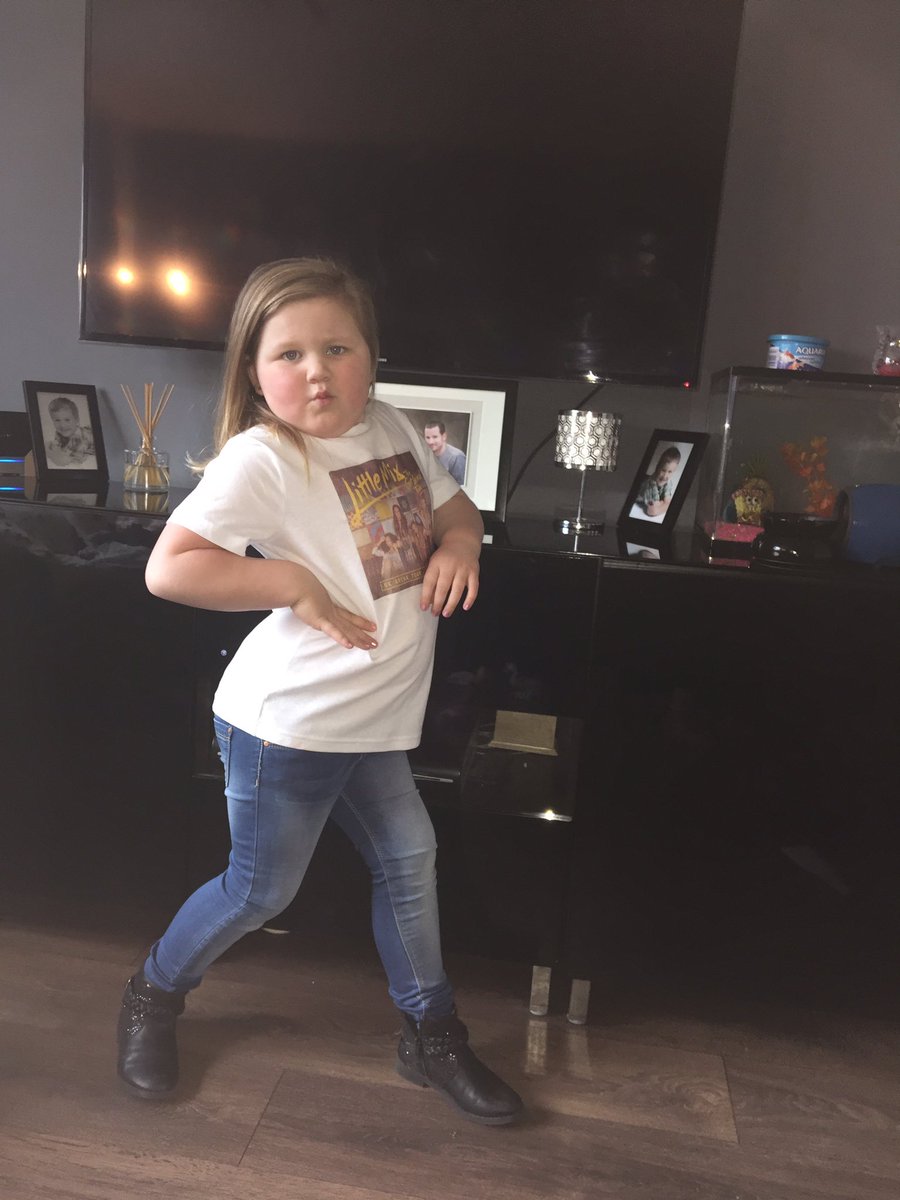 Jennayule86x's tweet photo. @LittleMix my daughter Abbie excited for the concert tonight. Give her a hey 😀😬 #TheGetWeirdTourAberdeen https://t.co/q3ughkIlvU