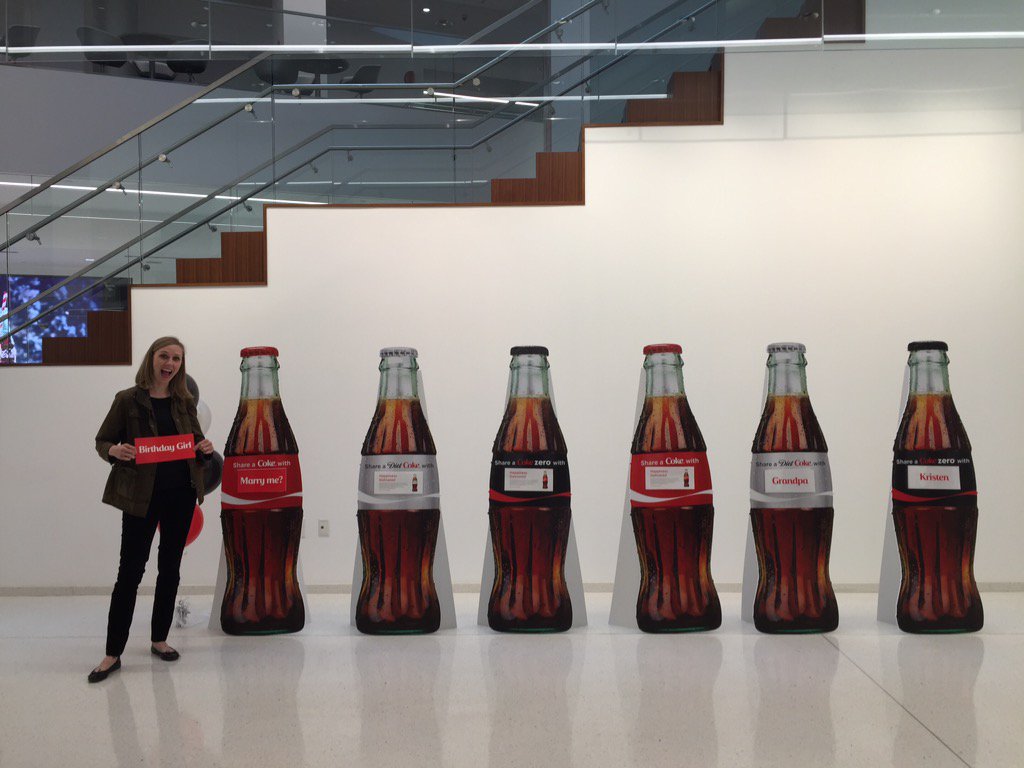 irbangroup's tweet photo. Happy birthday, @heyemilyo! Perfect occasion to #ShareaCoke 😉🎉 https://t.co/SsAnuqiQfD