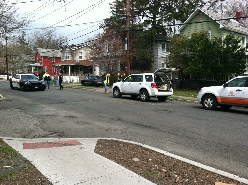 RPScan's tweet image. Gas leak on twine ave