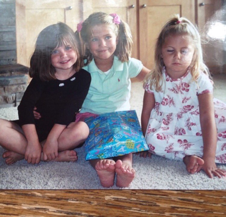 ava_johnson_'s tweet photo. Happy birthday to my favorite cousin!!🎉🤘🐈 https://t.co/EAu5M7F71Z