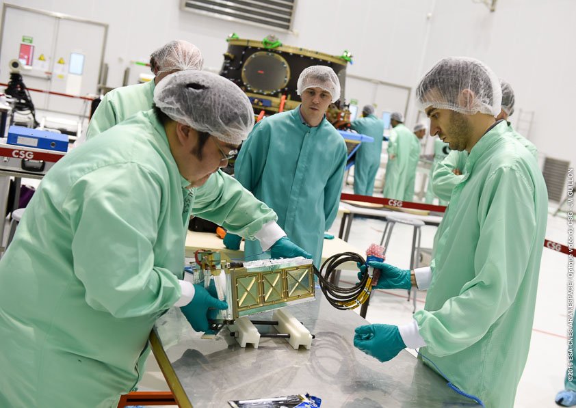 Arianespace's tweet image. Three “Ps in a pod!” @esa #CubeSat trio is integrated for #Soyuz Flight #VS14 bit.ly/1S1laGA