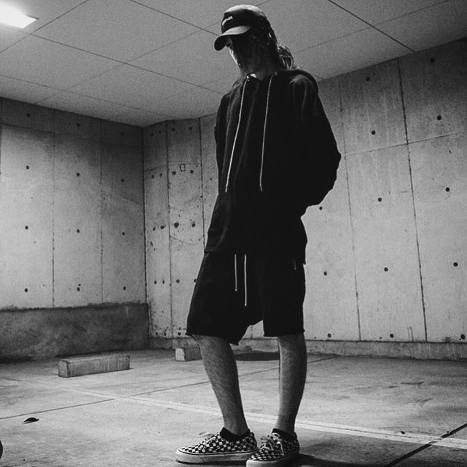 rabbitholeLNDN's tweet image. OS Hoodie, redefined oversized fit. #collectionii #rabbitholelondon