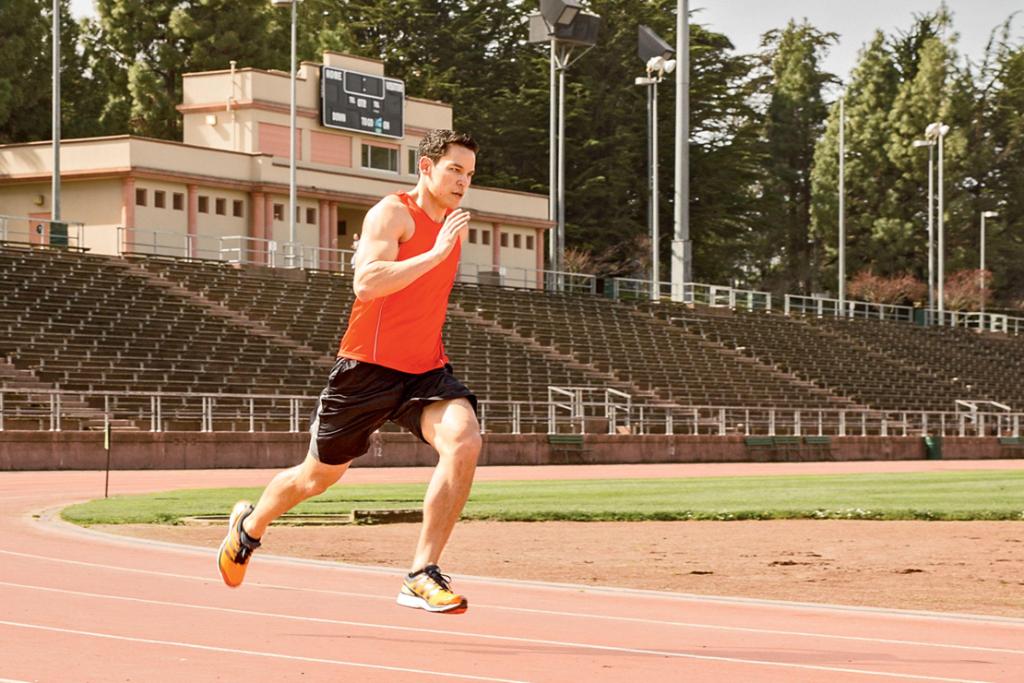 runnersworld's tweet image. Fast workouts benefit every runner, so there’s no excuse to skip them. spr.ly/6011BcFoD