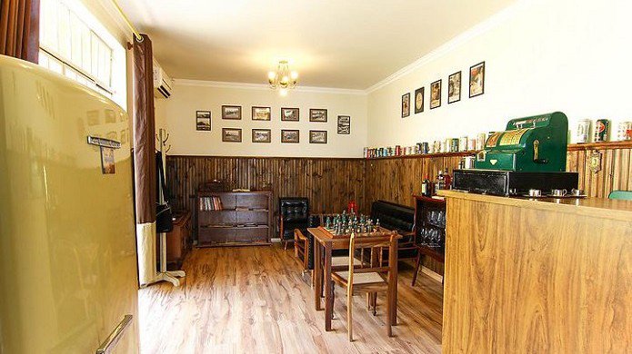 Barbearia atrai clientela oferecendo mais do que barba, cabelo e bigode cass.io/22ooPmv