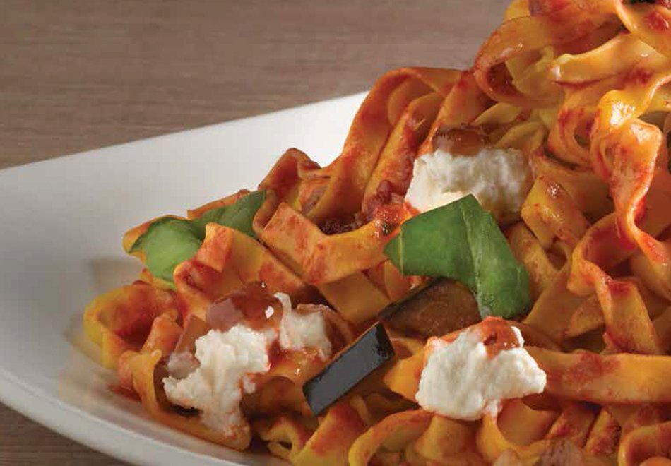LaTagliatella's tweet photo. ¿Qué #salsa prefieres para combinar con tus #tagliatelle? Alla norma RT o Peperoncino e gamberi ❤ https://t.co/58thOALpl9