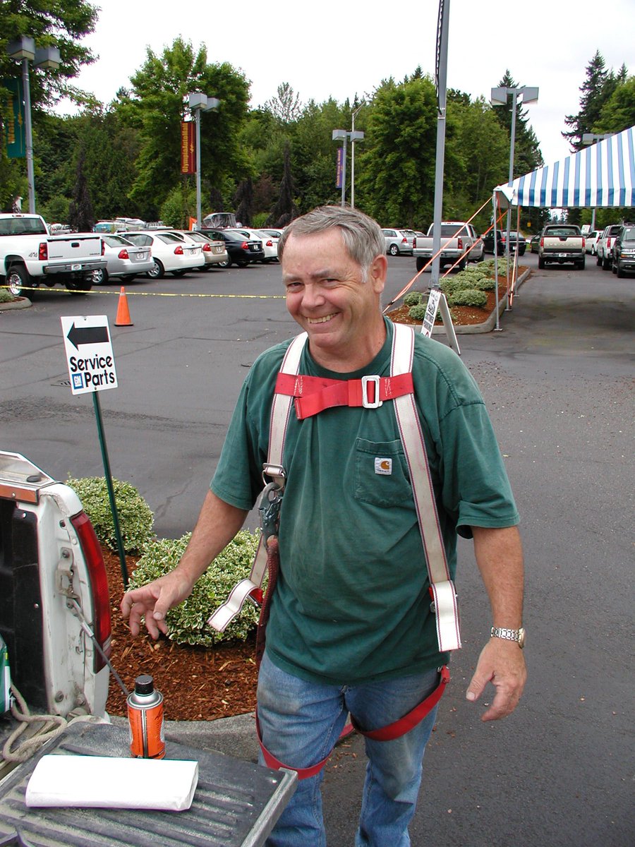 FlagsAFlying's tweet image. We are deeply saddened at the loss of one of our #Flagsaflying legacy employees, Jim Anderson. #RIPJim