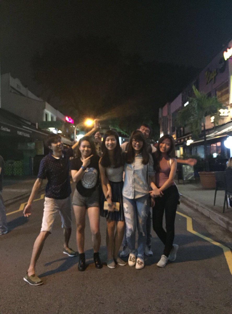 _TrangNhung_'s tweet photo. B L AS T https://t.co/3Bpit62ysE