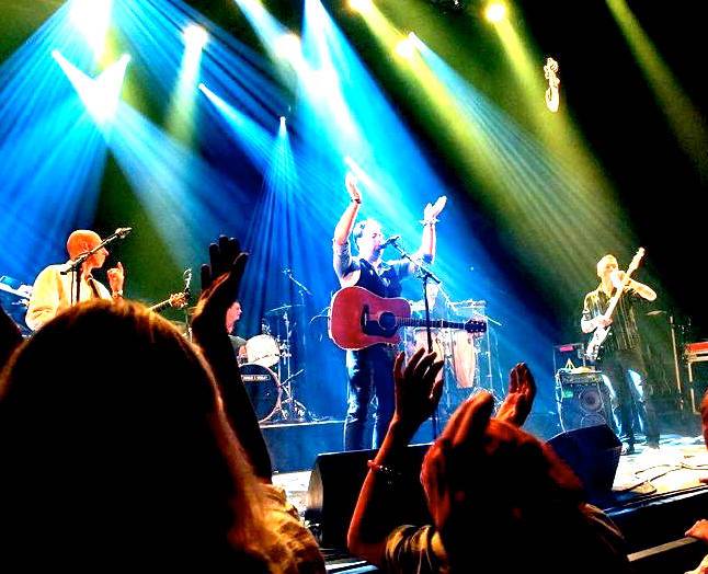 original247rock's tweet image. Folk/Rock band Coast talk new album, next month's mini tour and their loyal fans
originalrock.net/2016/04/11/coa…