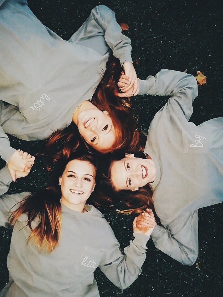CSUChiOmega's tweet photo. ChiO has brought us some of the best friendships🙌🏻✨ @csufslprograms #fsfest #teamaspen https://t.co/jKAaQ3FEtZ