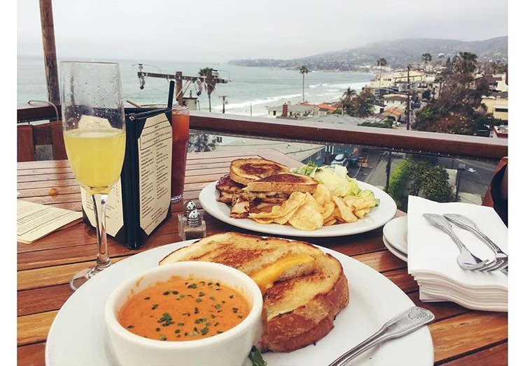 Definitely beats eating lunch at your desk.
PC: laa_mish #lagunabeach #orangecounty