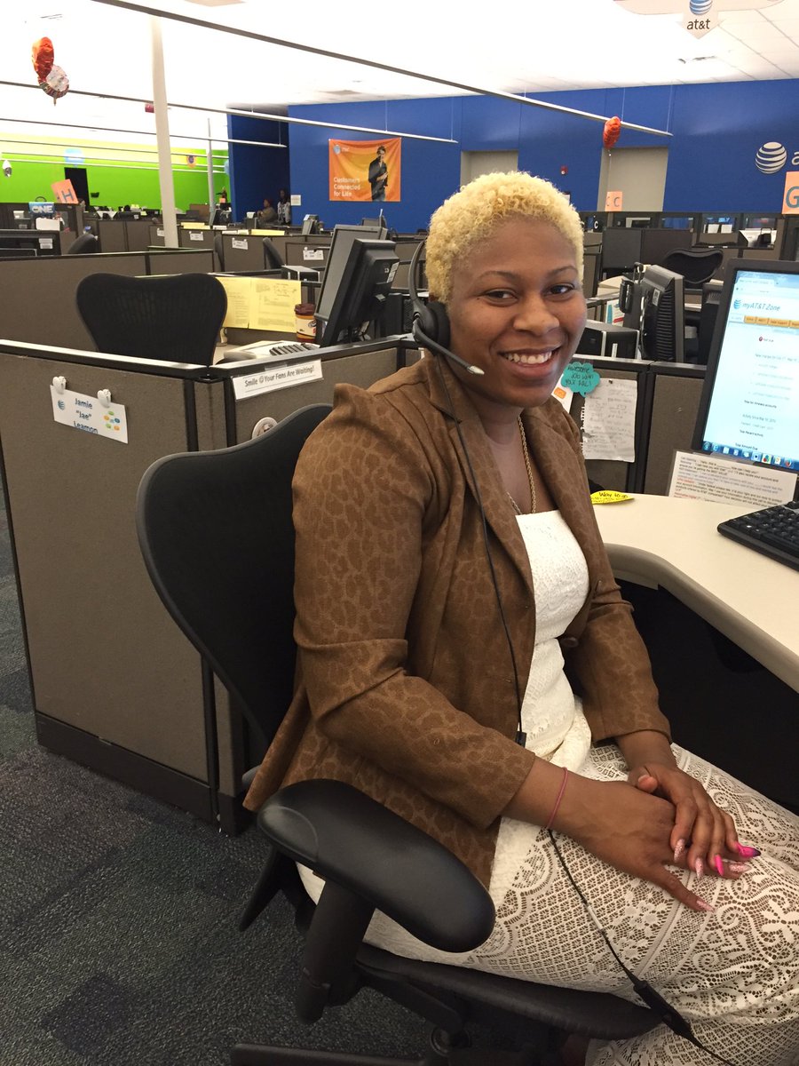 TeamEudy's tweet photo. DEMESHIA is loving personalizing solutions for her customers!! Another AAL!! #CustomerAppreciation #MakeMoney https://t.co/hOTjXq0aEX