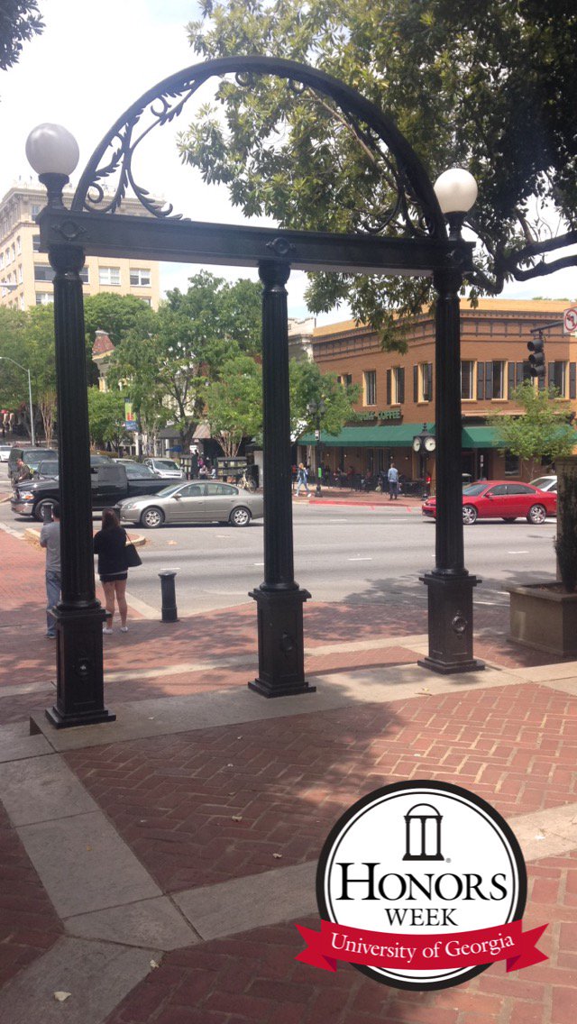 universityofga's tweet image. If you're celebrating #UGAhonors week at the Chapel Bell or the Arch, look for a special Snapchat geofilter 👻