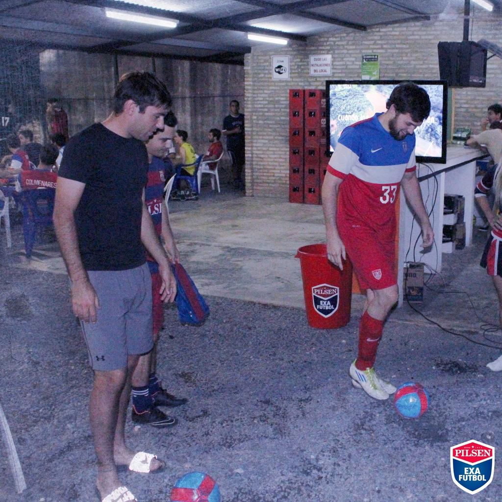 Exafutbolpy's tweet photo. #ExaSAS | Fotos de las Activaciones del fin de semana en el Exa Santa Ana. Gracias por la buena onda los perros 👌👏🍻 https://t.co/QPf1GfkZwG