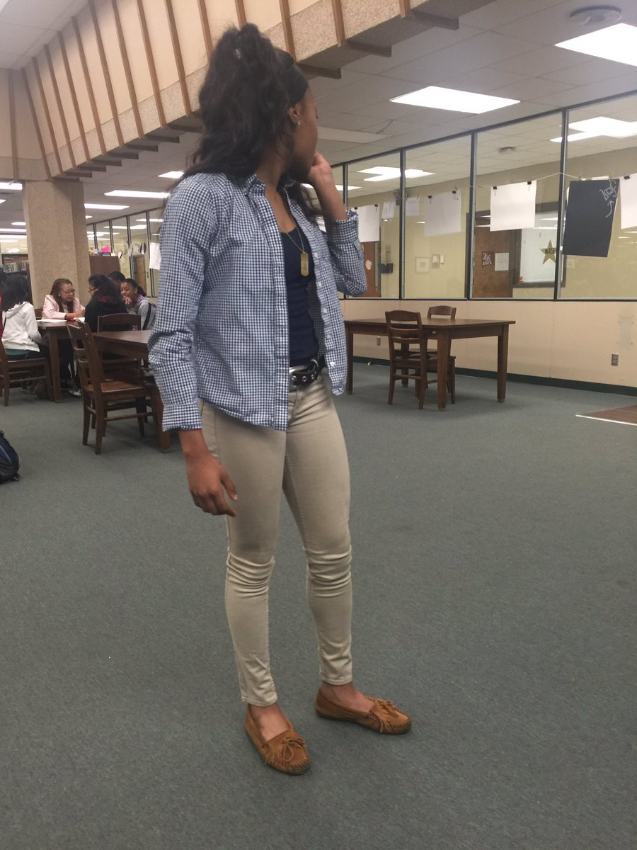 KoreyMae's tweet photo. just another day in the Library💋❣ https://t.co/I40WD0FkuU