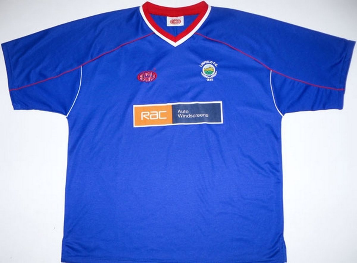 IrishLeaguePics's tweet photo. A collection of some retro Linfield shirts from years gone by: https://t.co/1WcgfQd2VH