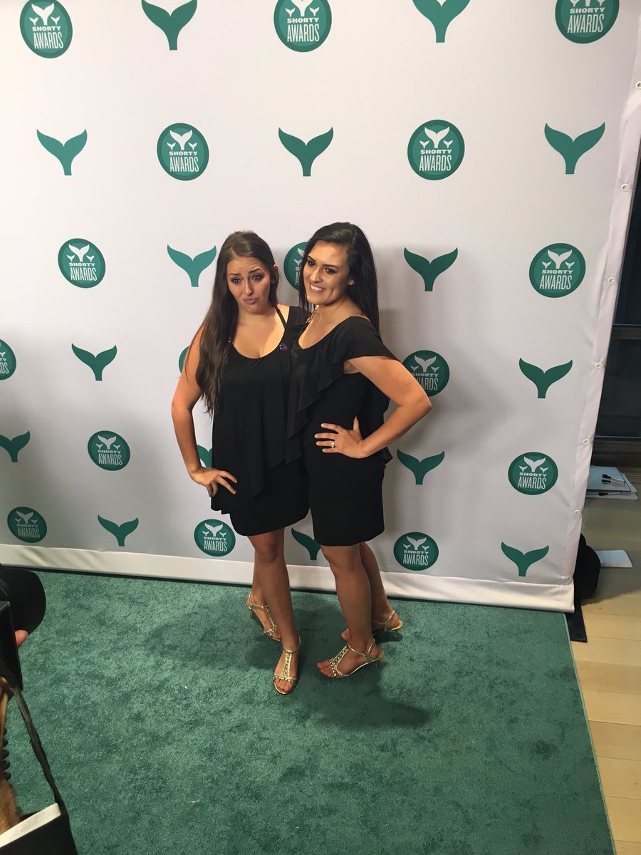 shortyawards's tweet photo. Match game strong 💪🏼 @JellyAndDay1 https://t.co/HbeWVeUylz