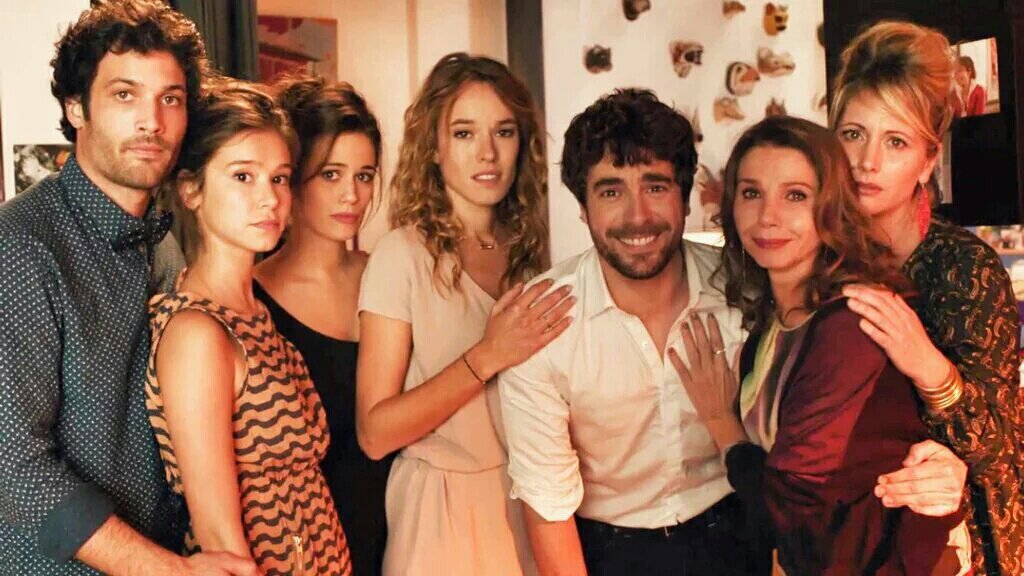 LucieLucasWeb's tweet photo. Une saison au top! Pleine de rires &amp; d'émotions. Vous êtes géniaux. 1 merveilleuse équipe. Vite la saison 7 ;) #Clem https://t.co/p53keOzACy