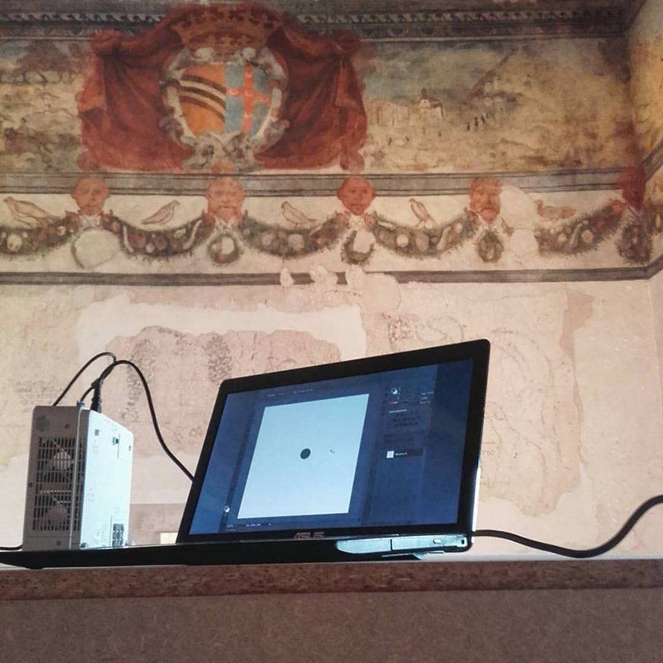 tommevan's tweet photo. La nascita dell'ombra / set-up a Castello Pandone #backsideoftheblindspot https://t.co/Ha1s1Ry5UQ