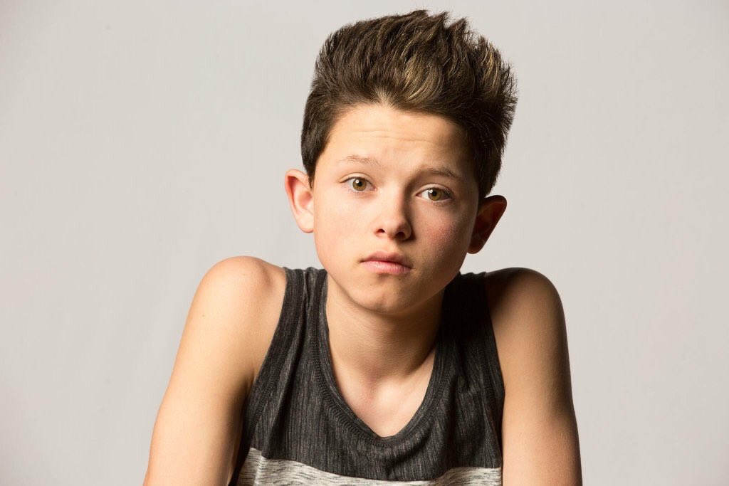 ytthreads's tweet image. all of them wants to take your virginity, who will you choose?