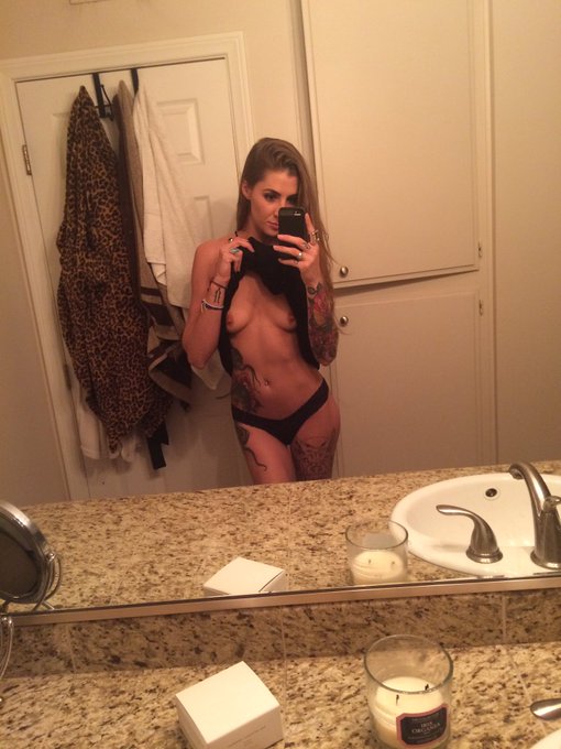 Shower time then cam time! Let's make it another great night!! 💕😁 https://t.co/65HldESeJU<a href="/tag/demcheeks"class="tags"><span>#demcheeks</span></a>