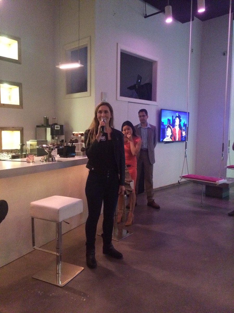 geneticprod's tweet photo. Hanging out with the @Pelonkey crew tonight #sugar #dcoffice #networking https://t.co/57D1fZjtCJ