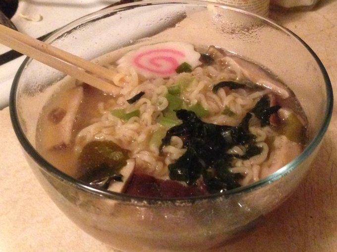 Homemade ramen. #ramen #foodporn #vegetarian https://t.co/UalAhPG4JV<a href="/tag/ramen"class="tags">#ramen</a><a href="/tag/foodporn"class="tags">#foodporn</a><a href="/tag/vegetarian"class="tags">#vegetarian</a>