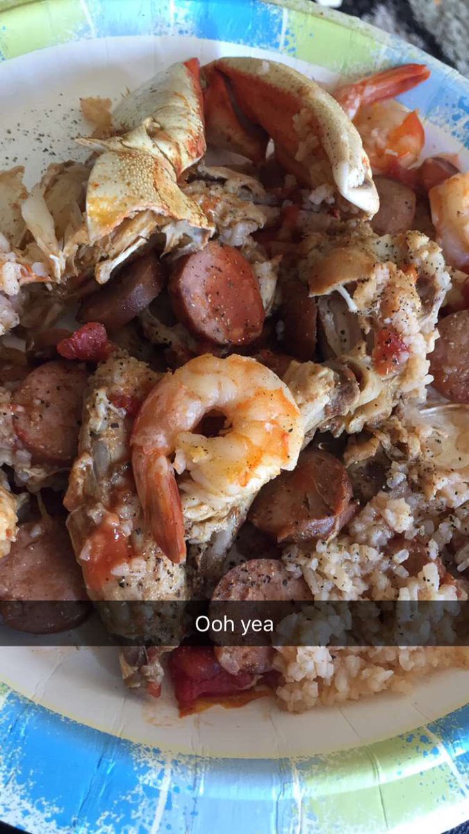 5StarSaditty's tweet photo. Lunch before work 🙌🏽 https://t.co/Au6S1NXiRX