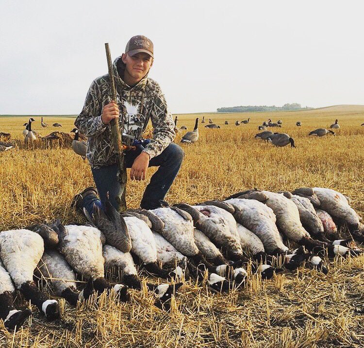 TimberOutdoors's tweet photo. Honker season is coming #sitka | #timberridgeoutdoors | #drccalls https://t.co/vyzyotNj3B