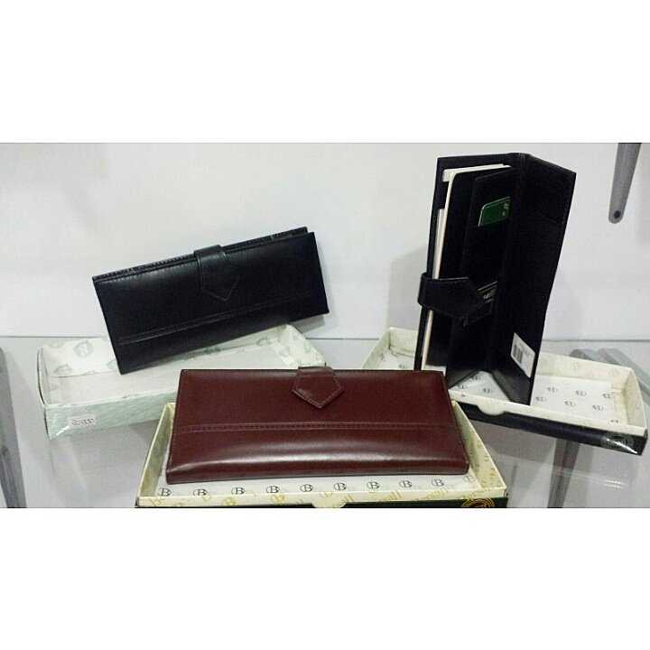 axor_m's tweet photo. Para caballero encontraras variedad de productos en @axormcboutiquelg #Portachequera #bersall #axormcboutique #moda https://t.co/cJyYQkwb5g