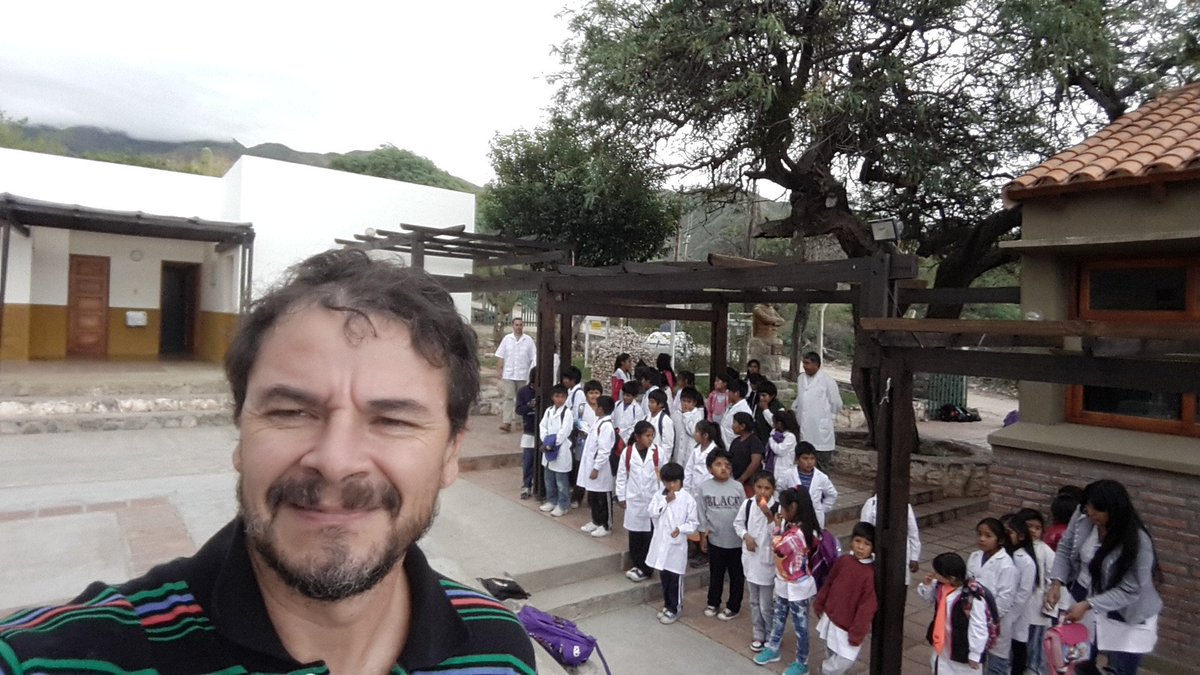sarcienaga's tweet image. #Circópolis en Yacochuya-Salta!!! Hoy se puso en marcha la aventura de una escuela con pensamiento de diseño.