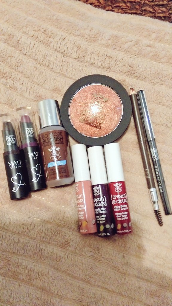 Simply_nickoy's tweet photo. #rubykissescosmetics mini haul https://t.co/cSeHmrYCAL