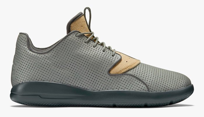KicksDeals's tweet photo. You can hit up @Bows_and_Arrows for "Berlin" Jordan Eclipse Leather for just $39 + ship! https://t.co/y3yihPZ6uJ https://t.co/JtHXuFF2k0