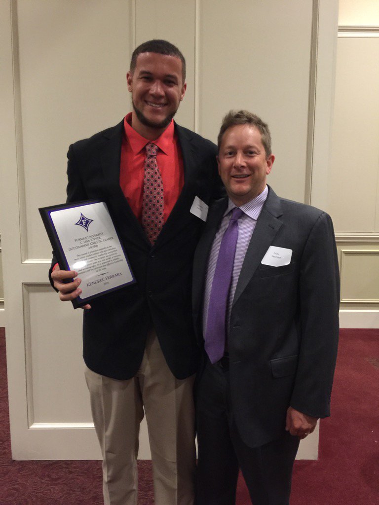 coachNikoMedved's tweet photo. Proud of @KendrecF30 for receiving the C Dan Joyner athletic leader award tonight! #leadership #onefurman https://t.co/CfpHob1L5u