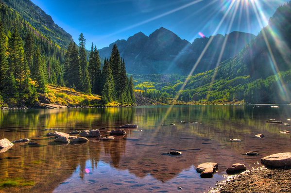 techuncode's tweet photo. The Maroon Bells in #Colorado | Photography by Dhavel Shreyas https://t.co/RPGaNnYR1c
