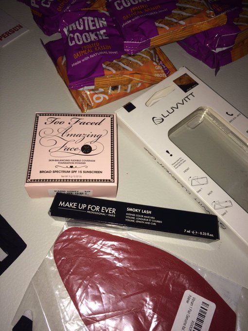The latest shopping haul from stiffy (bacon-bot) oink/pay/beep/boop/ 🤖🐷🛍 💸 *good boy* #findom #spoiledbrat<a href="/tag/spoiledbrat"class="tags"><span>#spoiledbrat</span></a><a href="/tag/findom"class="tags"><span>#findom</span></a>